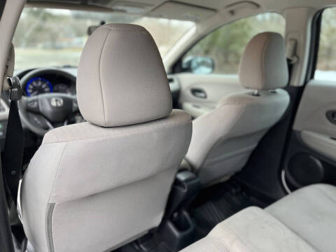 2017 Honda HR-V LX