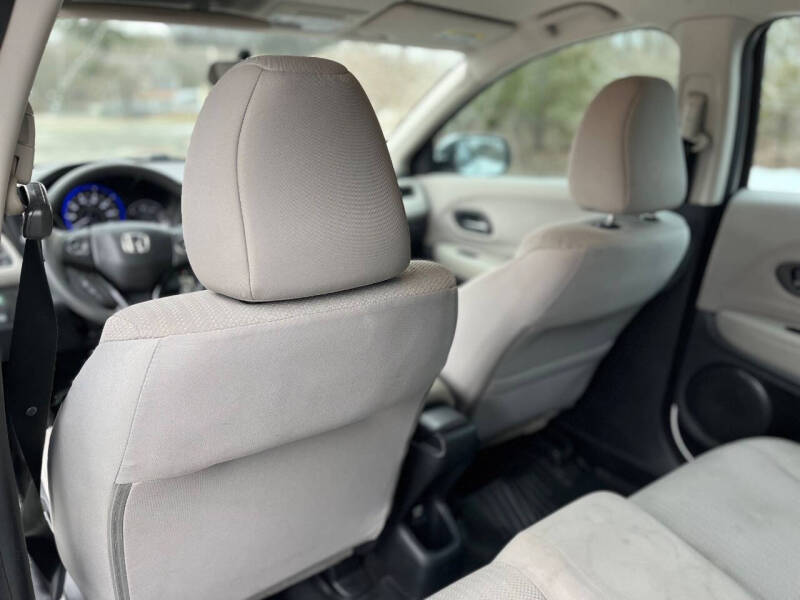 2017 Honda HR-V LX