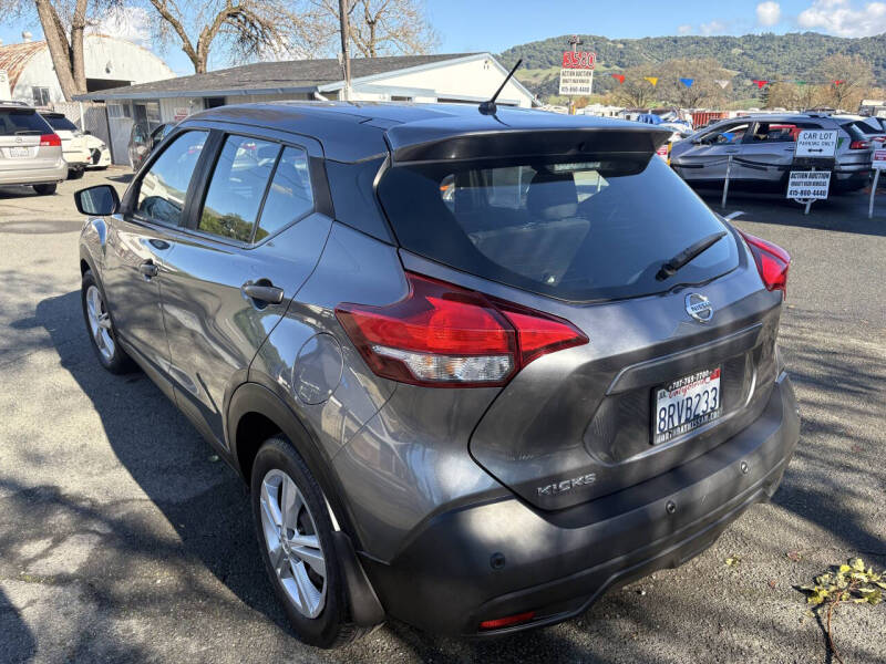 2020 Nissan Kicks S