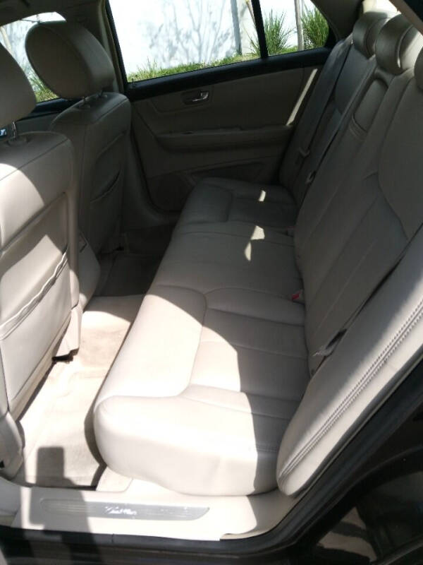 2009 Cadillac DTS Luxury 5-Passenger