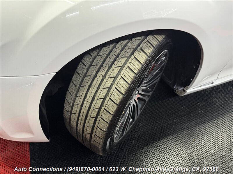 2012 Chrysler 300 S V6