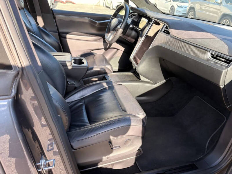 2017 Tesla Model X 75D