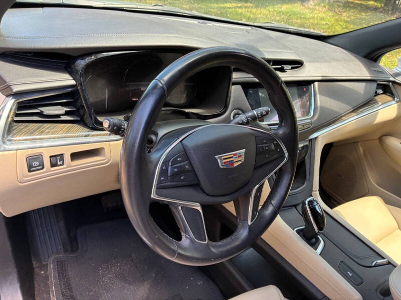 2017 Cadillac XT5