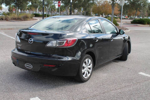 2013 Mazda MAZDA3 i SV