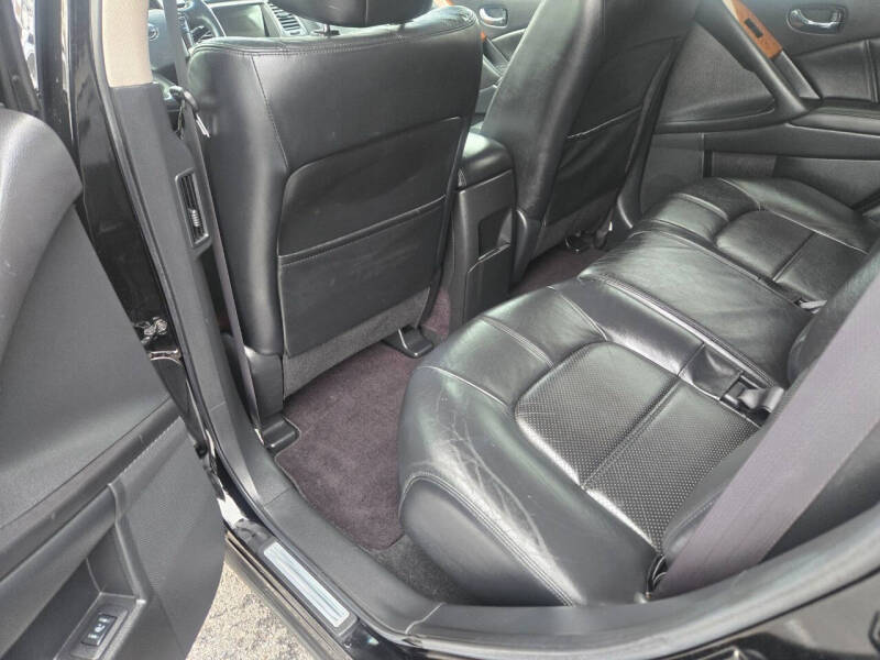 2011 Nissan Murano LE