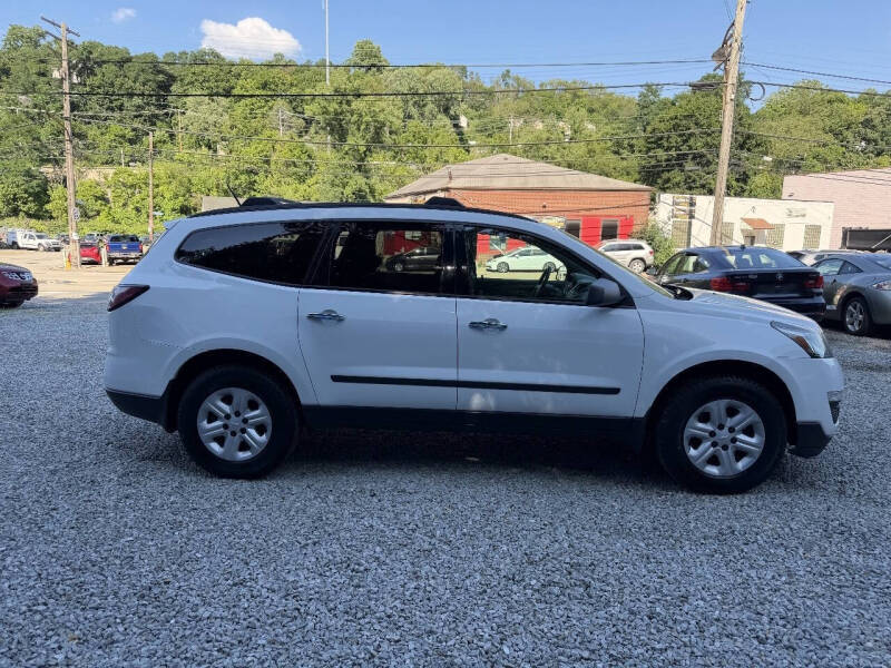 2017 Chevrolet Traverse LS
