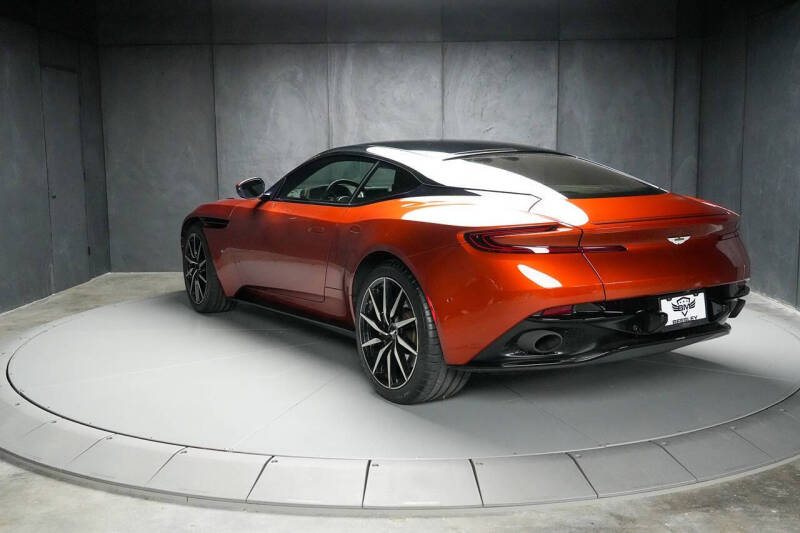 2017 Aston Martin DB11