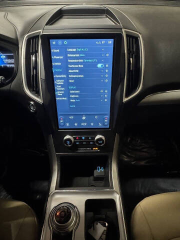 2022 Ford Edge SEL
