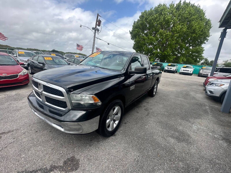 2013 RAM 1500 SLT