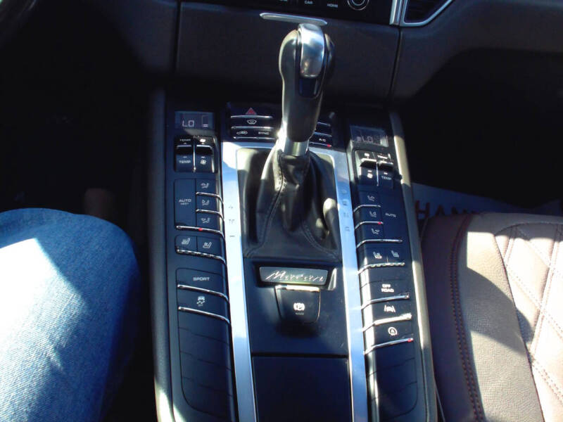 2017 Porsche Macan S