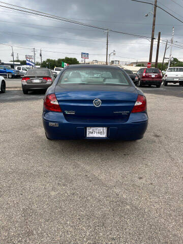 2006 Buick LaCrosse for sale at Gator's Auto Sales in Garland TX
