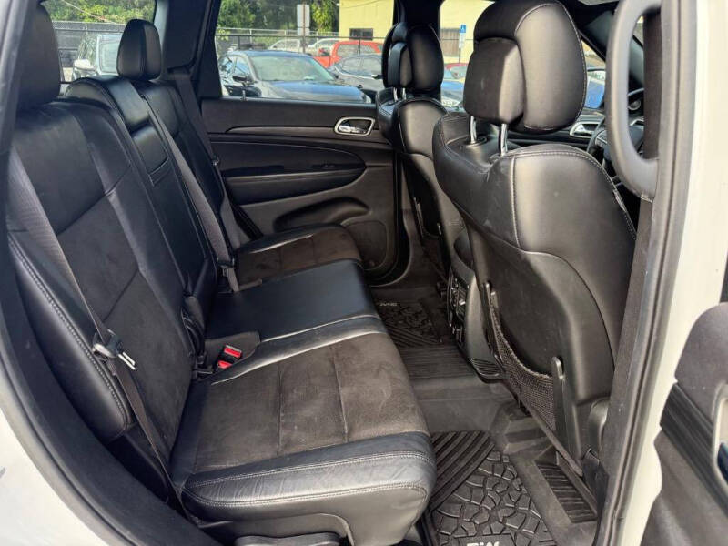 2019 Jeep Grand Cherokee Laredo