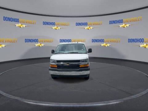 2025 Chevrolet Express 3500