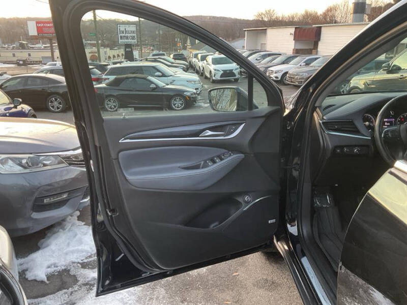 2021 Buick Enclave Essence