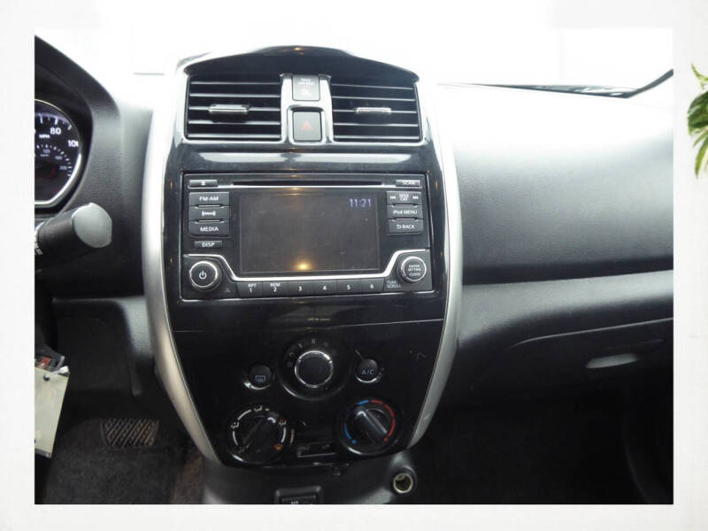 2018 Nissan Versa
