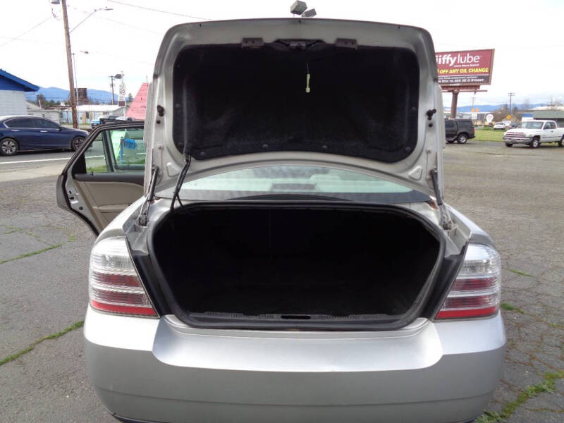 2009 Ford Taurus SEL