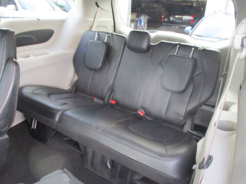 2018 Chrysler Pacifica Touring L