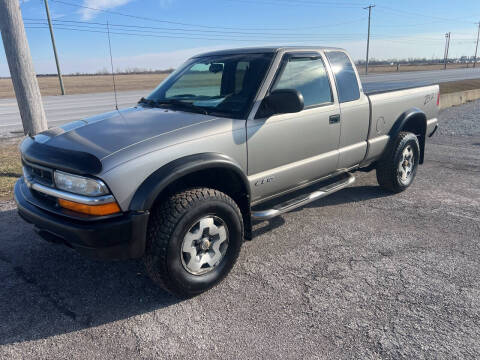 2001 Chevrolet S-10 LS