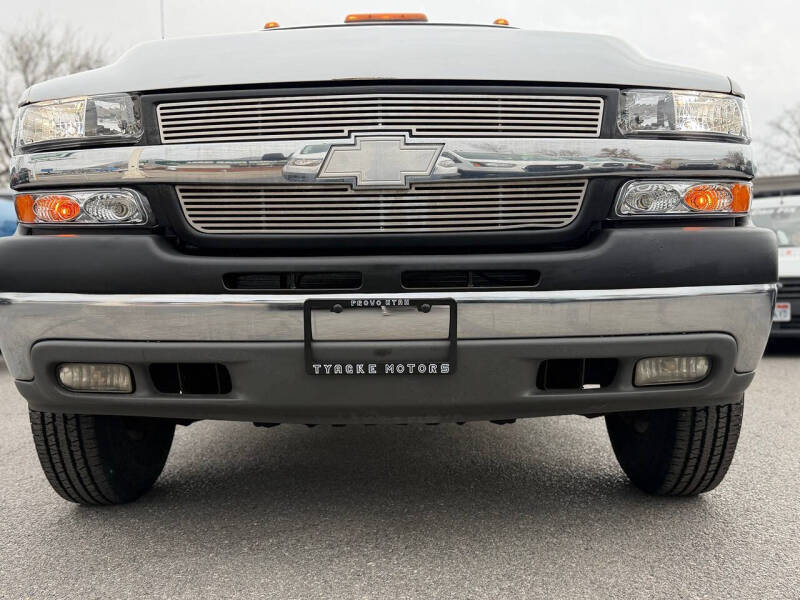 2002 Chevrolet Silverado 3500 LS