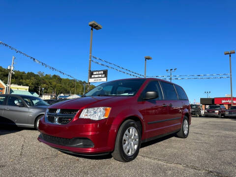 2014 Dodge Grand Caravan for sale at SOUTH FIFTH AUTOMOTIVE LLC in Marietta OH