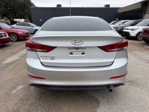 2018 Hyundai Elantra SE