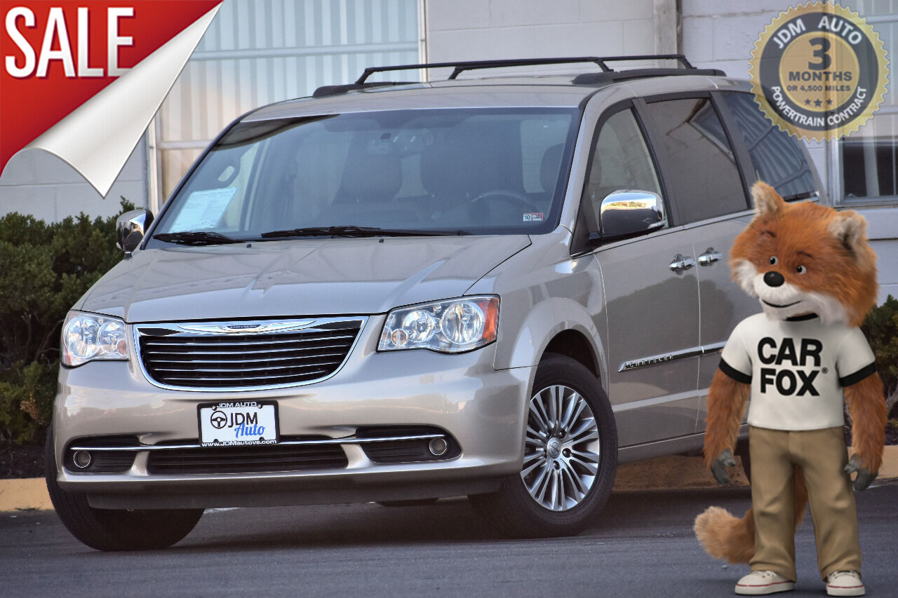 2014 Chrysler Town and Country Touring L 4dr Mini Van 
