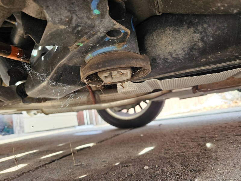 2005 Ford Thunderbird Deluxe