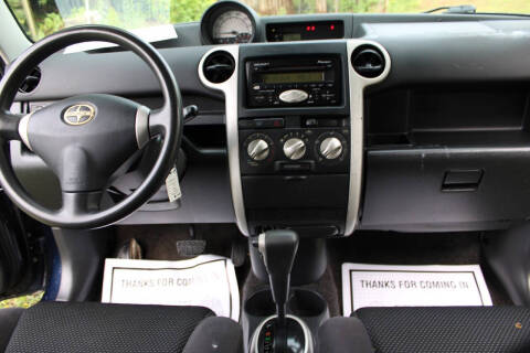 2005 Scion xB
