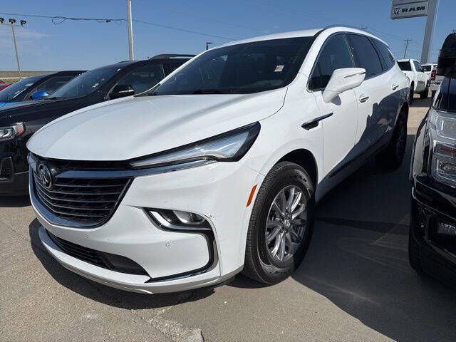 2023 Buick Enclave Essence