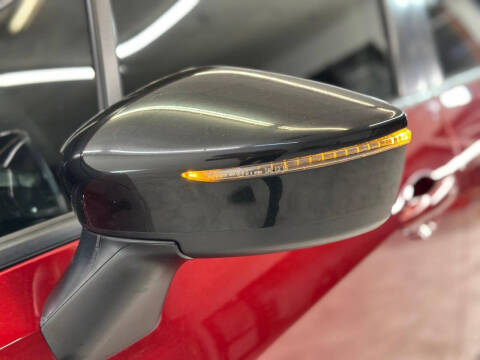 2022 Nissan Versa SR