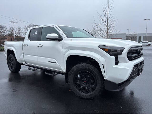 2026 Toyota Tacoma SR5's photo