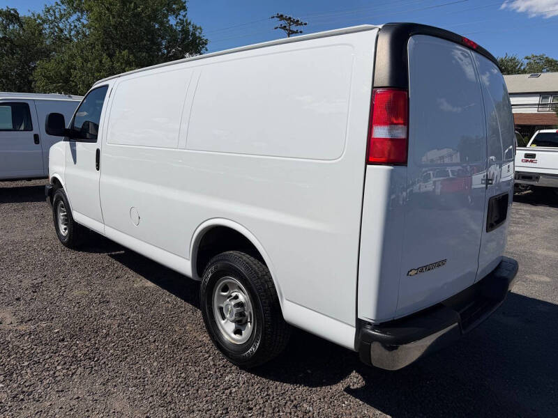 2022 Chevrolet Express 3500