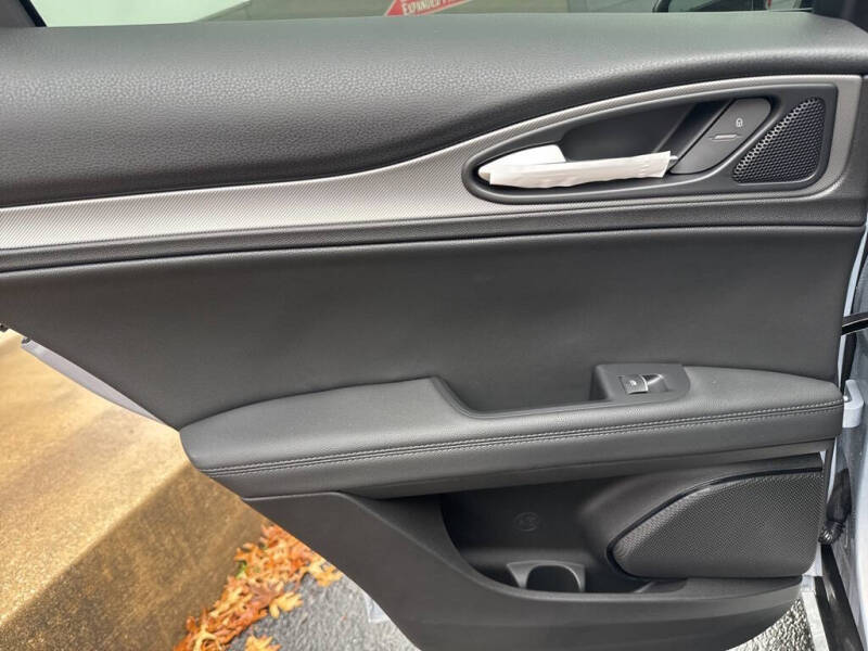 2025 Alfa Romeo Stelvio