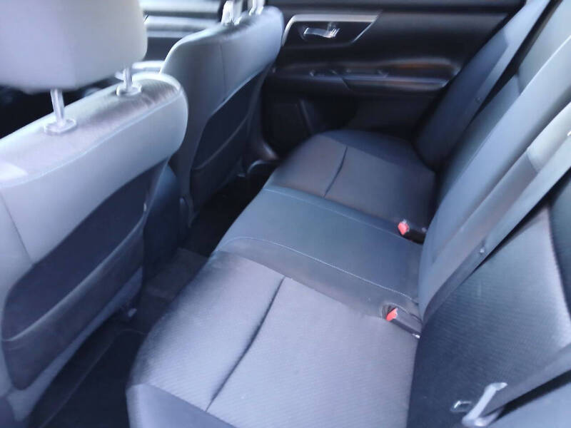 2016 Nissan Altima 2.5 SR