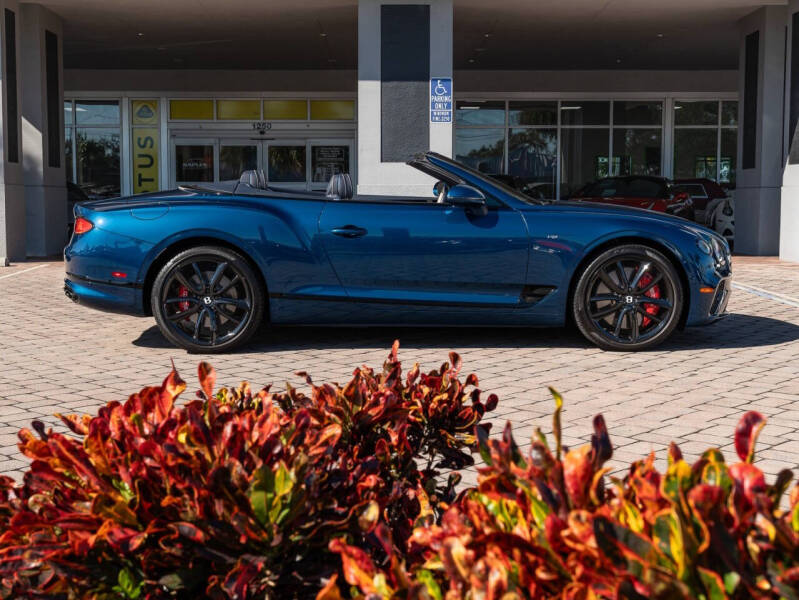 2022 Bentley Continental GTC V8