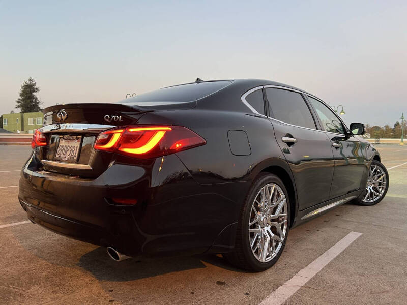 2017 Infiniti Q70L 3.7