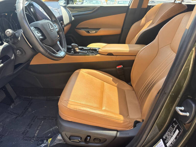 2024 Lexus NX 250 Premium