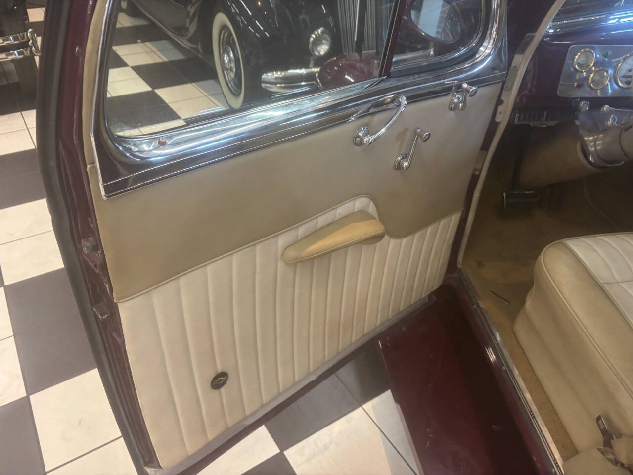 1938 Chevrolet Coupe 14