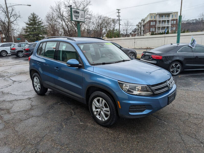 2017 Volkswagen Tiguan for sale at Edgewater Imports & More in Oakmont PA