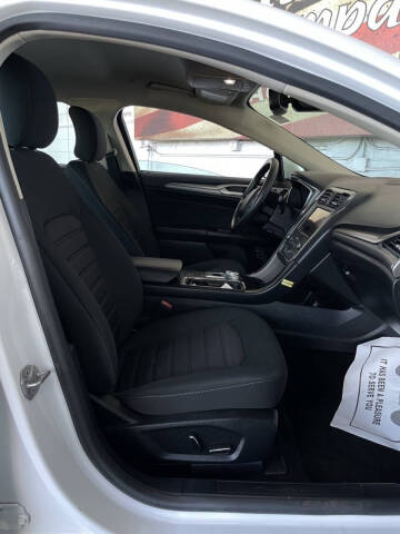 2019 Ford Fusion Hybrid SE