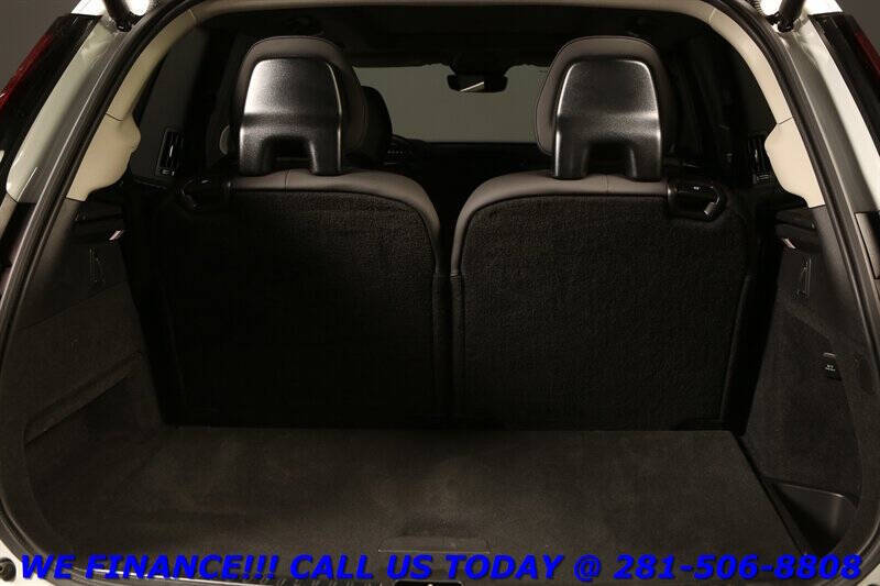 2025 Volvo XC90 B6 Plus Bright Theme 7P