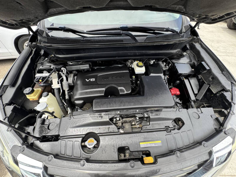 2019 Nissan Pathfinder SL