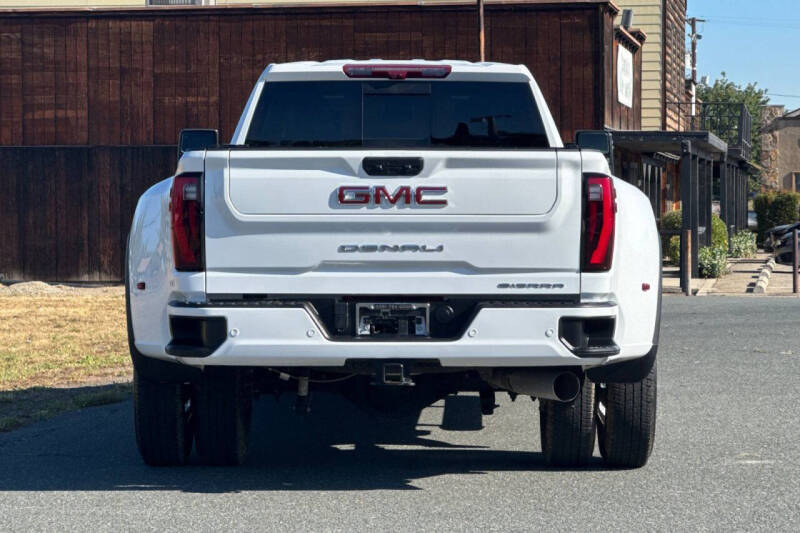 2024 GMC Sierra 3500HD