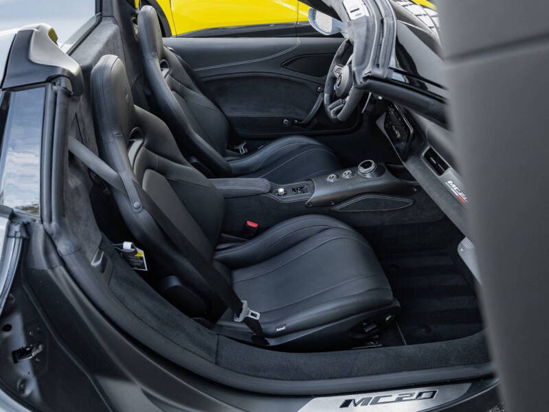 2023 Maserati MC20 Cielo