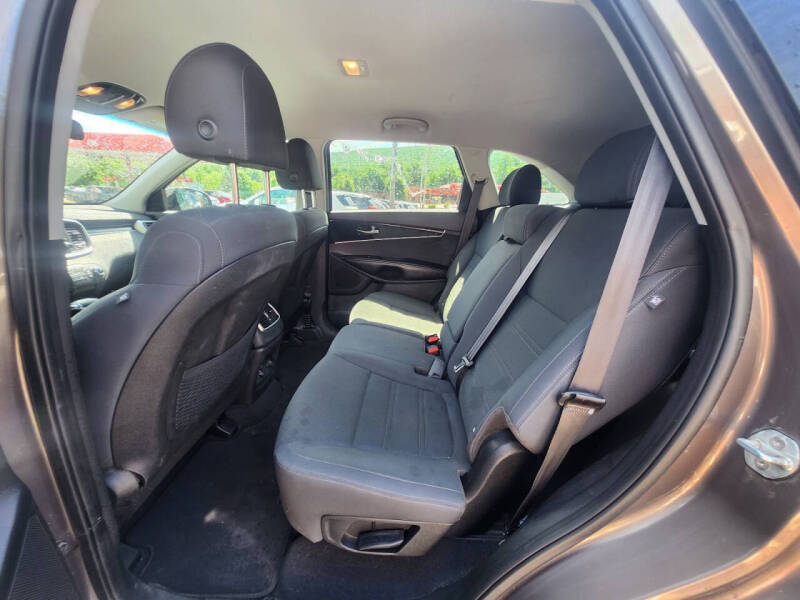 2020 Kia Sorento LX
