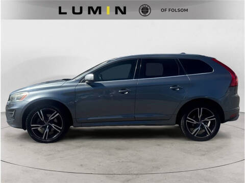 2017 Volvo XC60 T6 R-Design