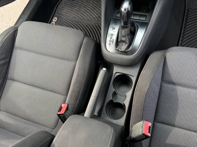 2014 Volkswagen Golf 2.5L PZEV