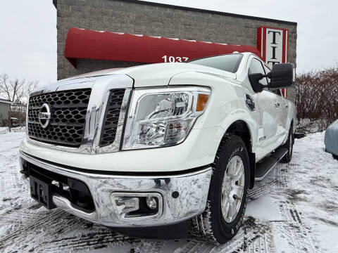 2017 Nissan Titan SV
