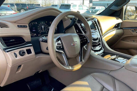 2020 Cadillac Escalade Platinum