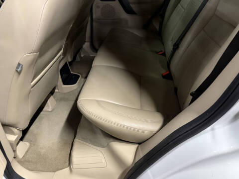 2012 Land Rover LR2 HSE LUX